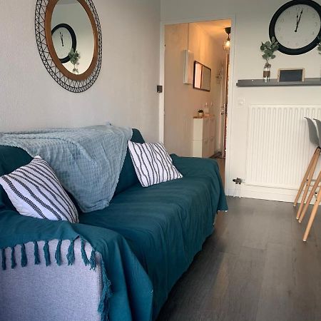 Chaleureux Appartement Face Au Port Sta Lucia, Tout A Pieds, Wifi Saint-Raphael  Exterior photo