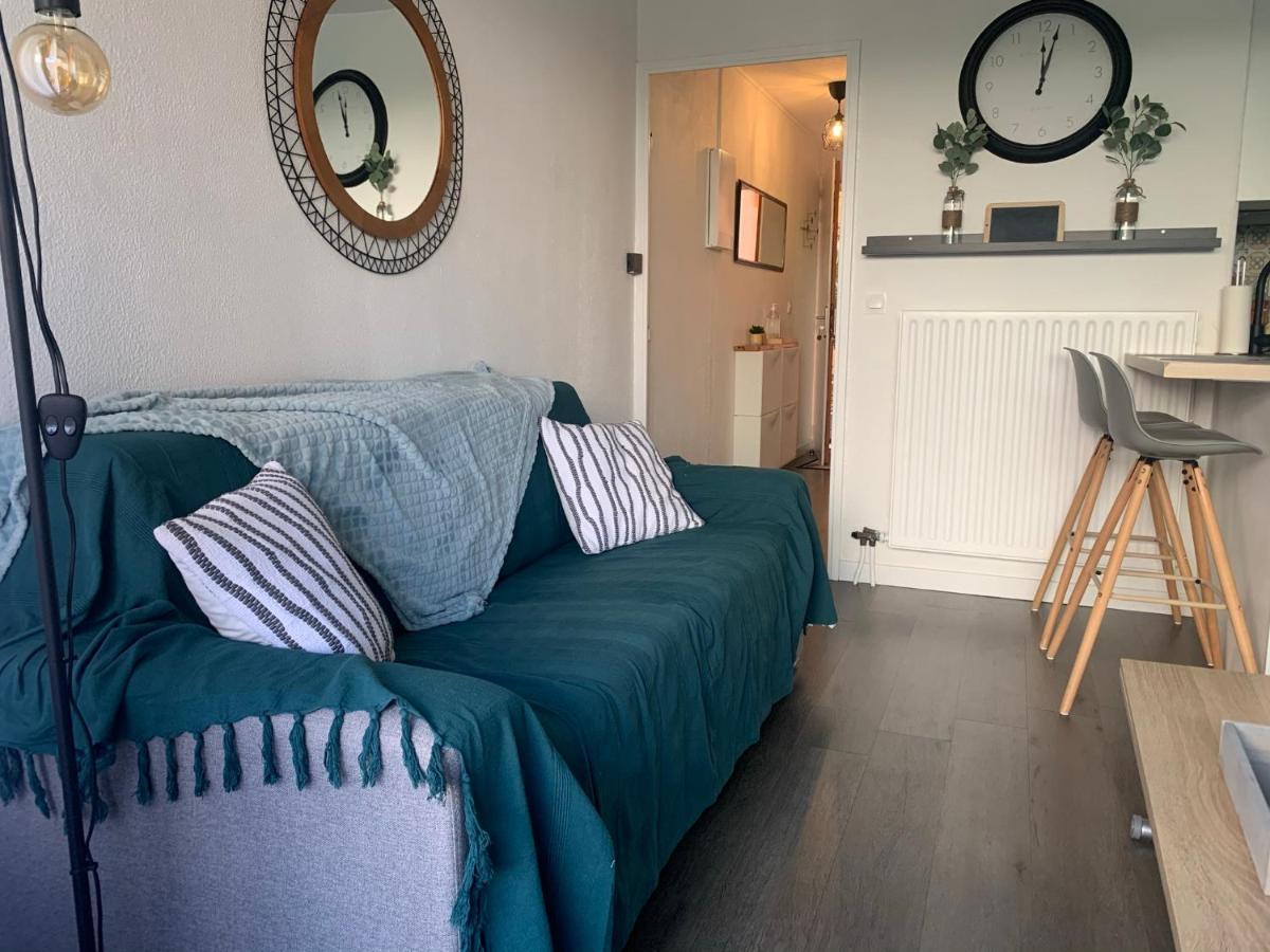Chaleureux Appartement Face Au Port Sta Lucia, Tout A Pieds, Wifi Saint-Raphael  Exterior photo