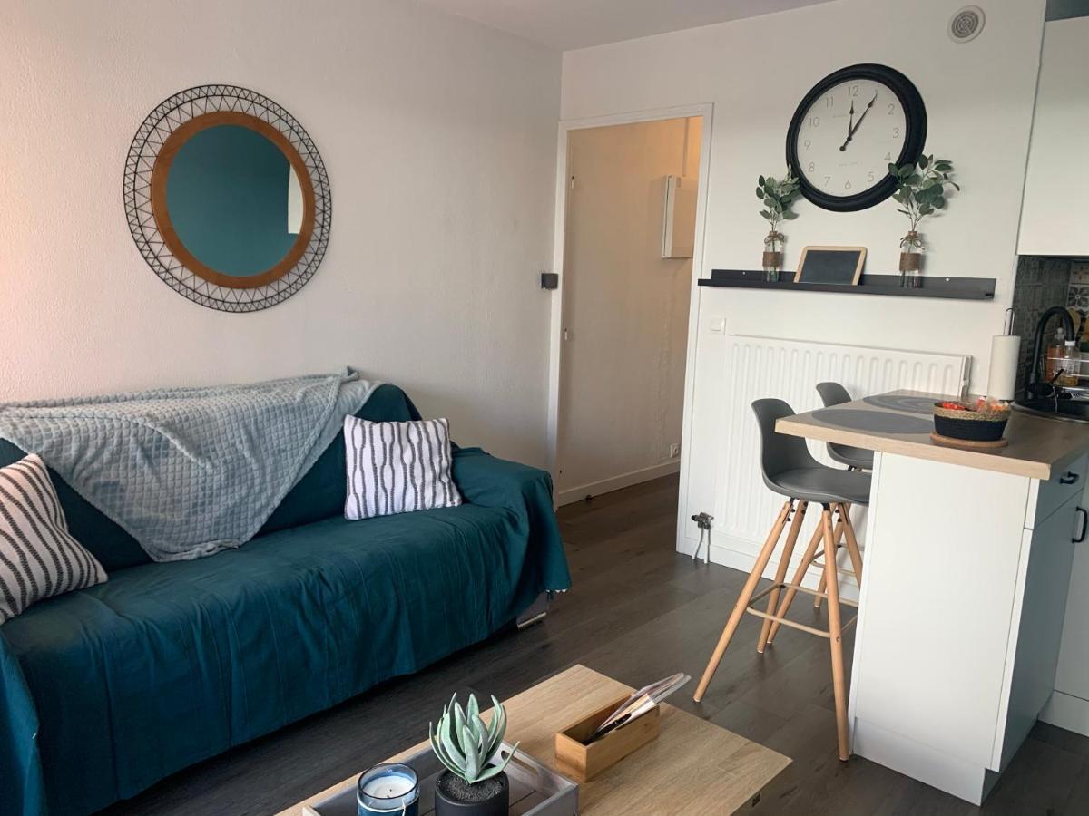 Chaleureux Appartement Face Au Port Sta Lucia, Tout A Pieds, Wifi Saint-Raphael  Exterior photo